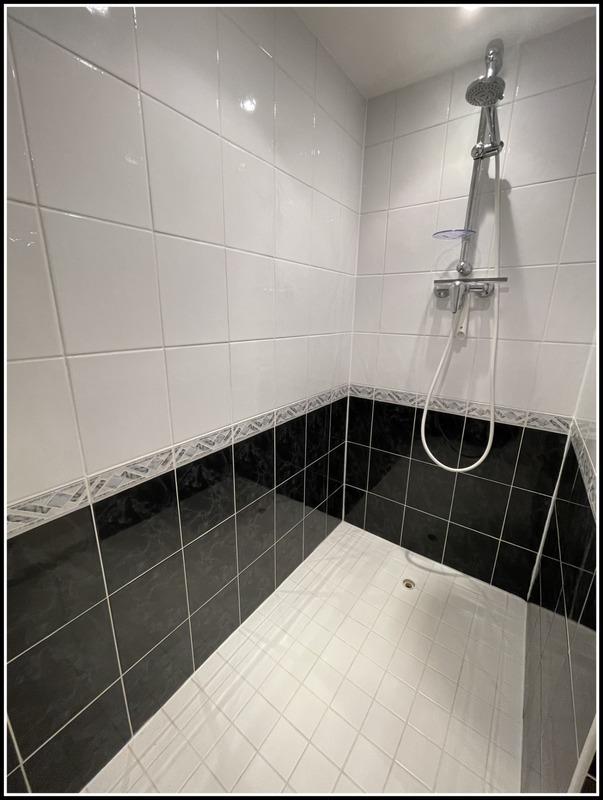 Maison - 255 m² - 9 pièces