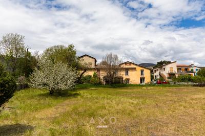 Propriété - 160 m² - 6 pièces