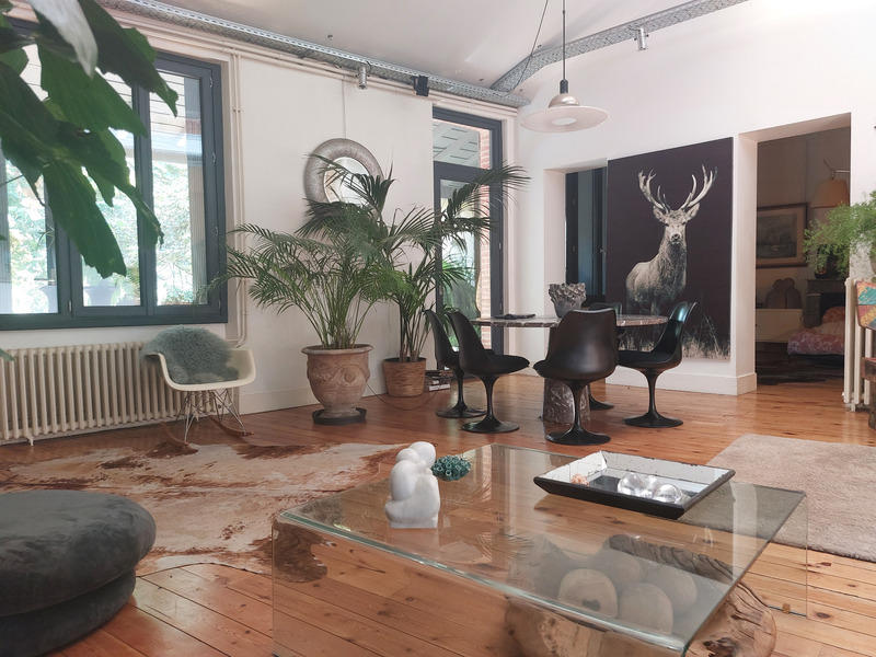 Maison - 230 m² - 6 pièces