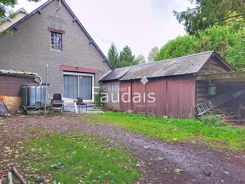 Maison - 255 m² - 11 pièces