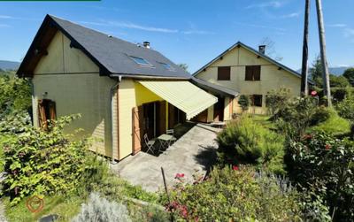 Propriété - 169 m² - 7 pièces