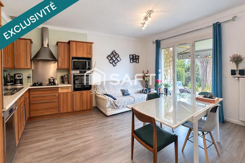 Maison - 250 m² - 10 pièces