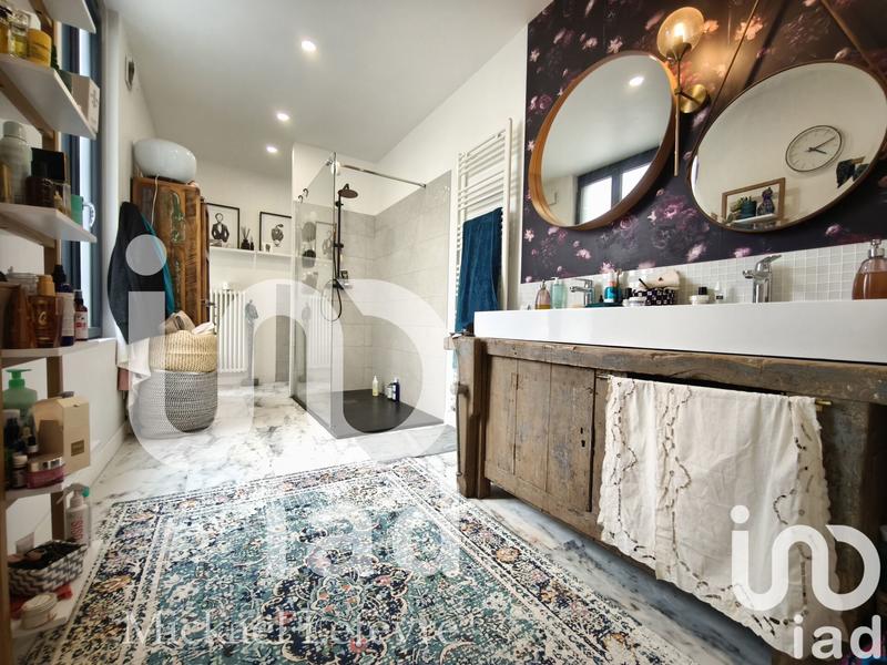 Maison de ville - 200 m² - 10 pièces