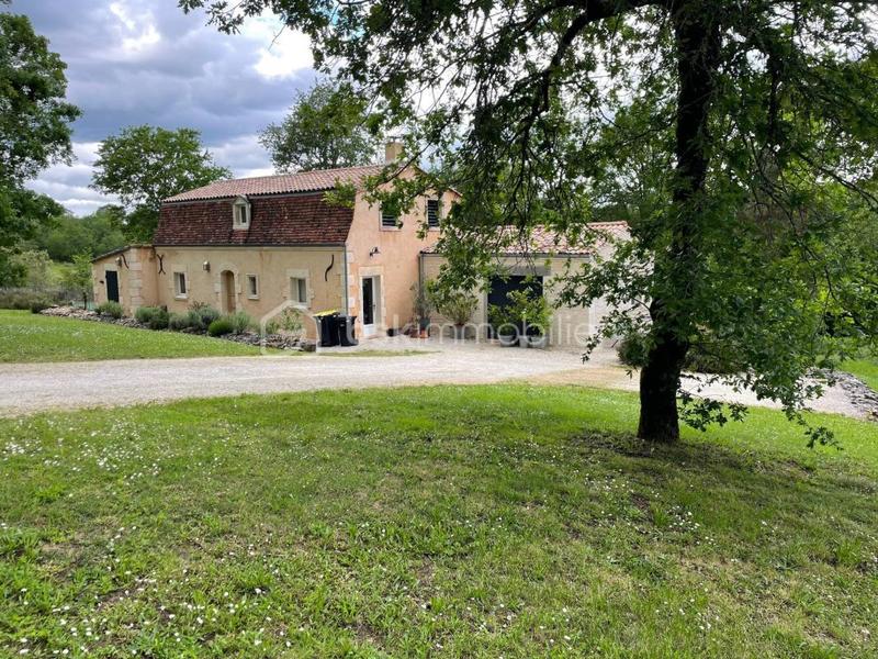 Propriété - 105 m² - 4 pièces