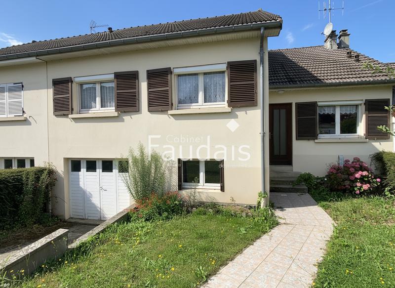 Maison - 90 m² - 5 pièces