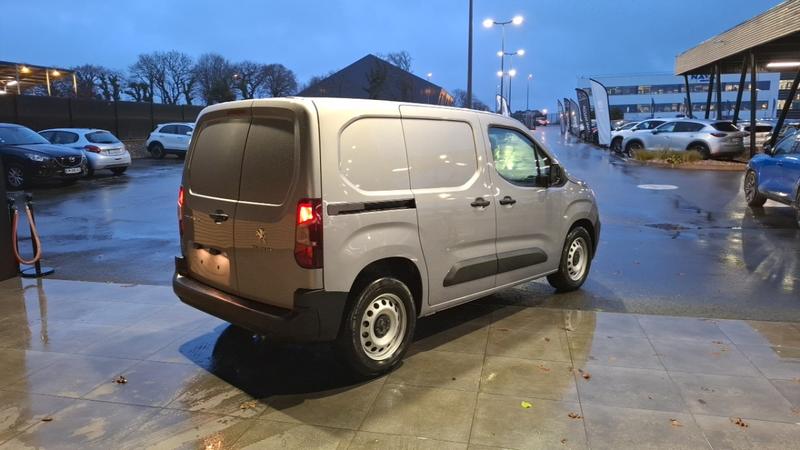Peugeot Partner III Taille m 800kg Moteur électrique 136 ch