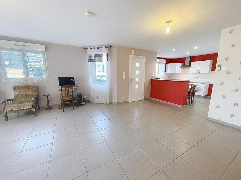 Maison - 90 m² - 5 pièces