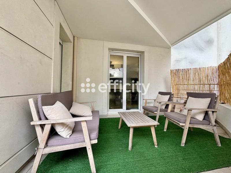 Appartement - 90 m² - 4 pièces