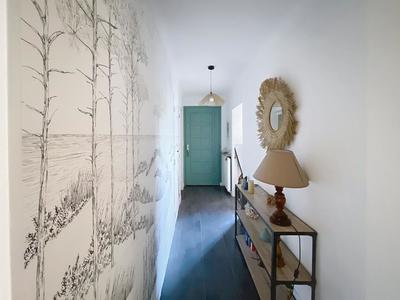 Maison - 193 m² - 8 pièces