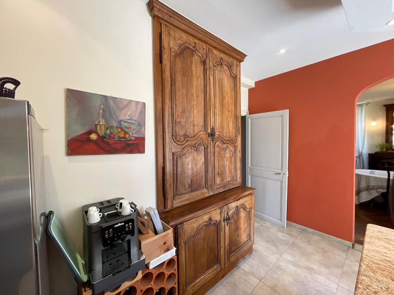 Maison de village - 467 m² - 24 pièces