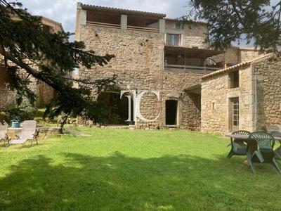 Appartement ancien - 70 m² - 3 pièces