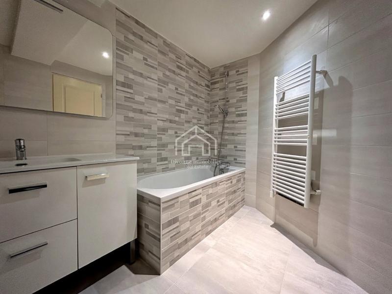 Appartement - 170 m² - 4 pièces