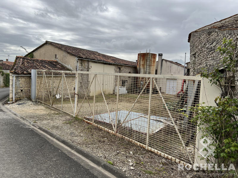 Maison ancienne - 169 m² - 9 pièces