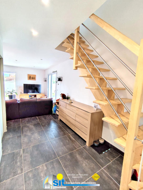 Maison - 105 m² - 5 pièces