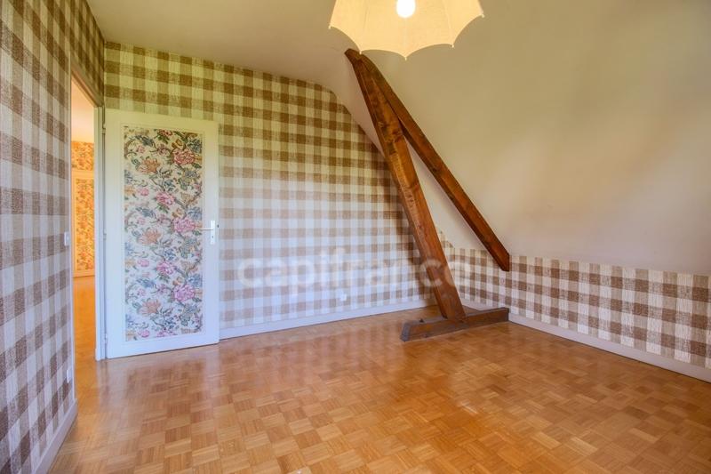 Maison - 151 m² - 7 pièces