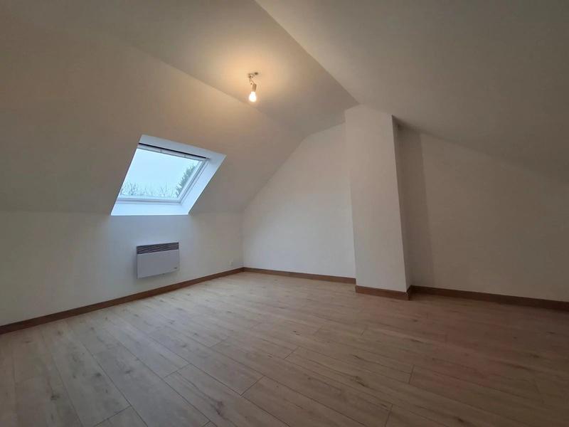 Maison - 96 m² - 6 pièces