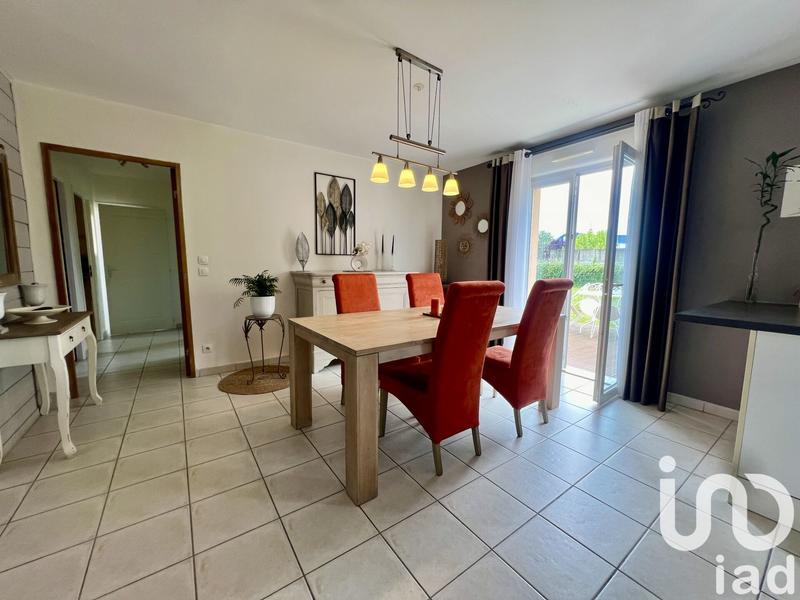 Maison - 99 m² - 5 pièces