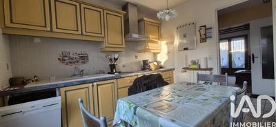 Maison - 93 m² - 4 pièces