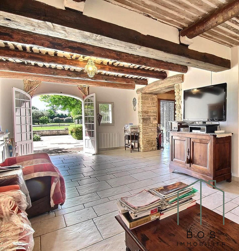 Mas - 348 m² - 8 pièces