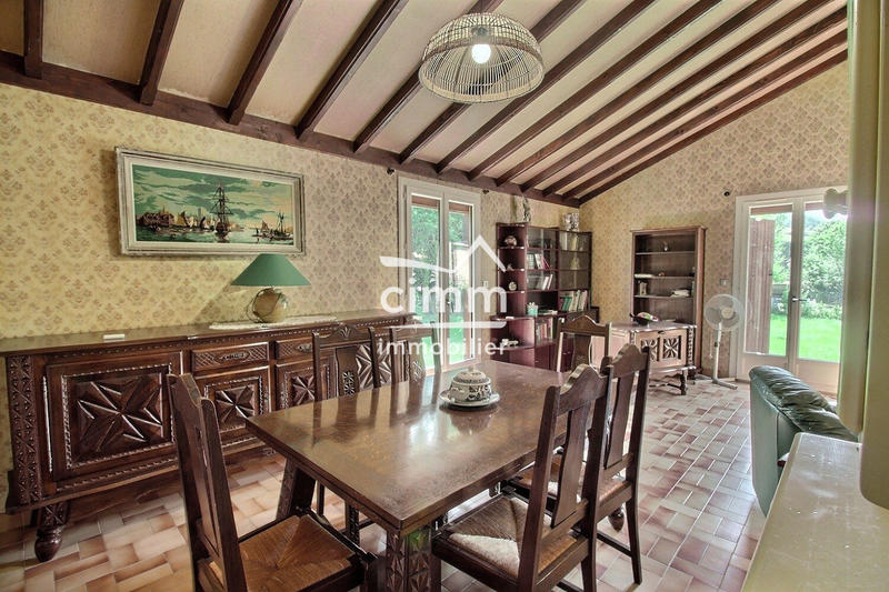 Maison traditionnelle - 134 m² - 5 pièces