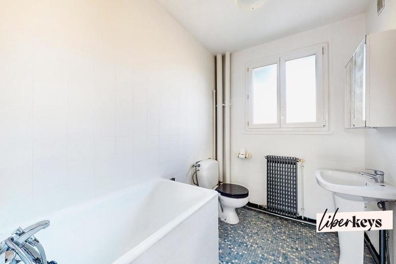 Appartement - 92 m² - 4 pièces