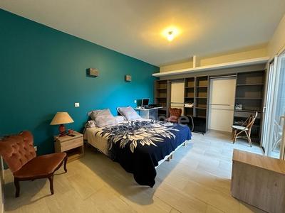 Maison - 84 m² - 3 pièces