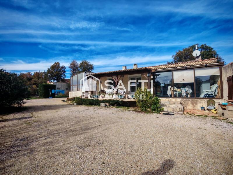 Maison - 96 m² - 3 pièces