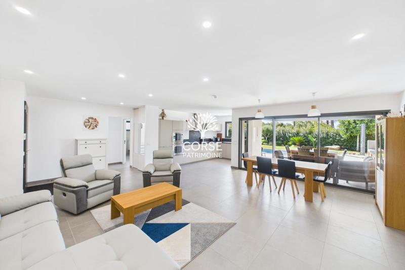 Maison - 125 m² - 5 pièces