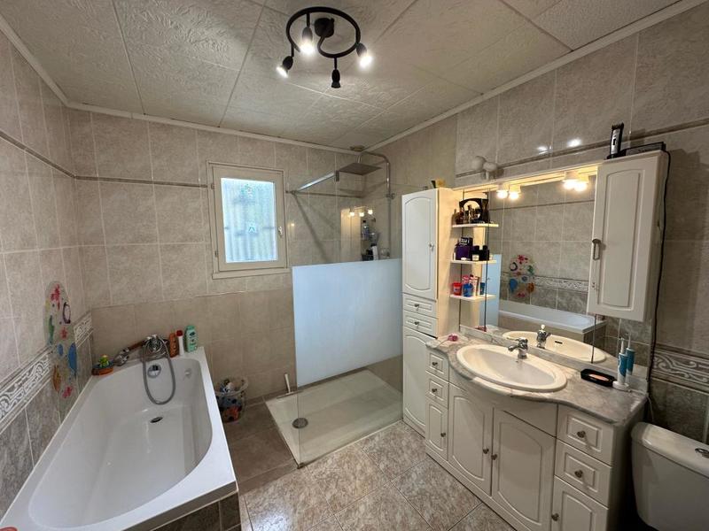 Maison - 120 m² - 5 pièces