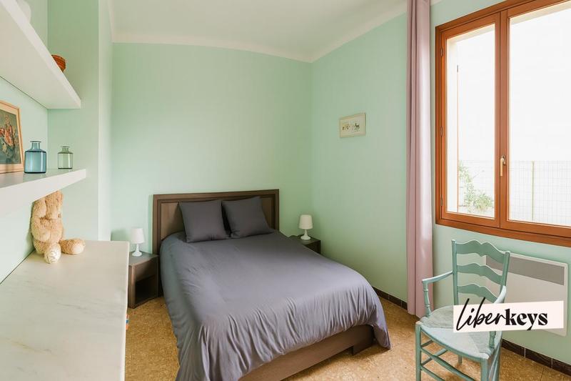 Maison - 256 m² - 6 pièces