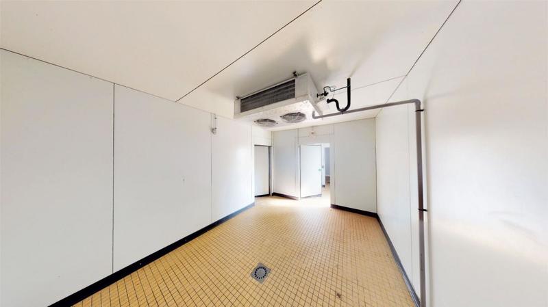 Maison - 342 m² - 2 pièces