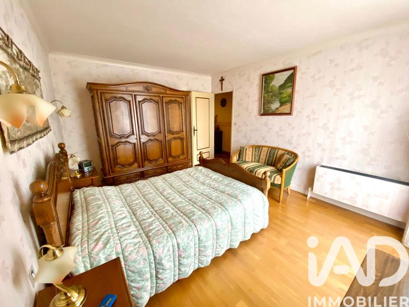 Maison - 180 m² - 7 pièces