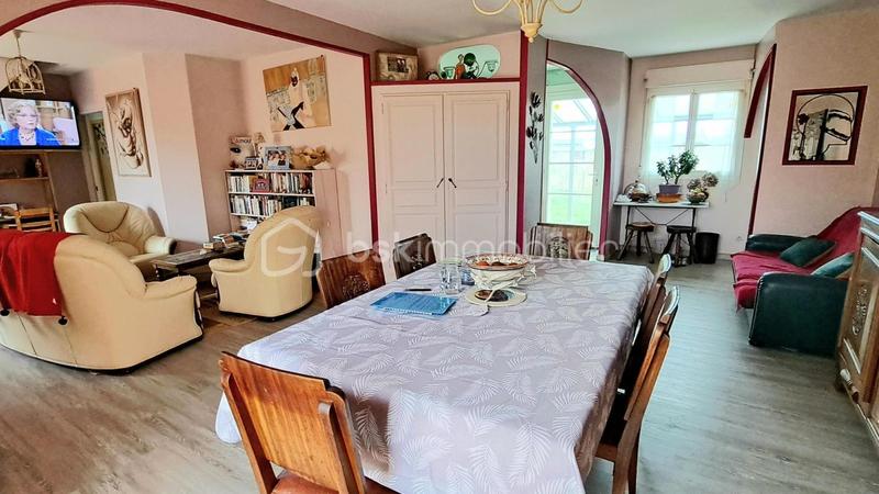 Maison traditionnelle - 135 m² - 7 pièces