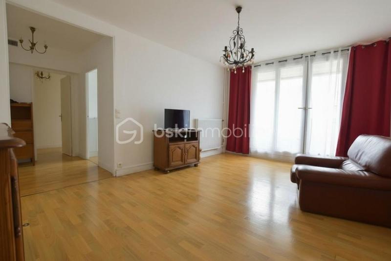Appartement - 82 m² - 4 pièces