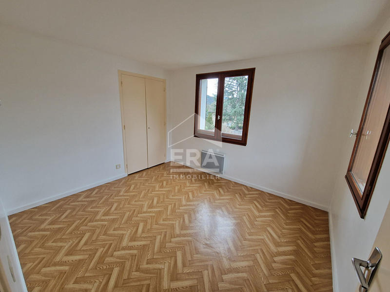 Maison - 121 m² - 5 pièces