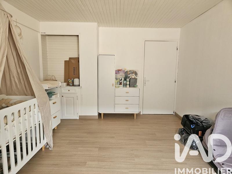 Maison - 202 m² - 7 pièces