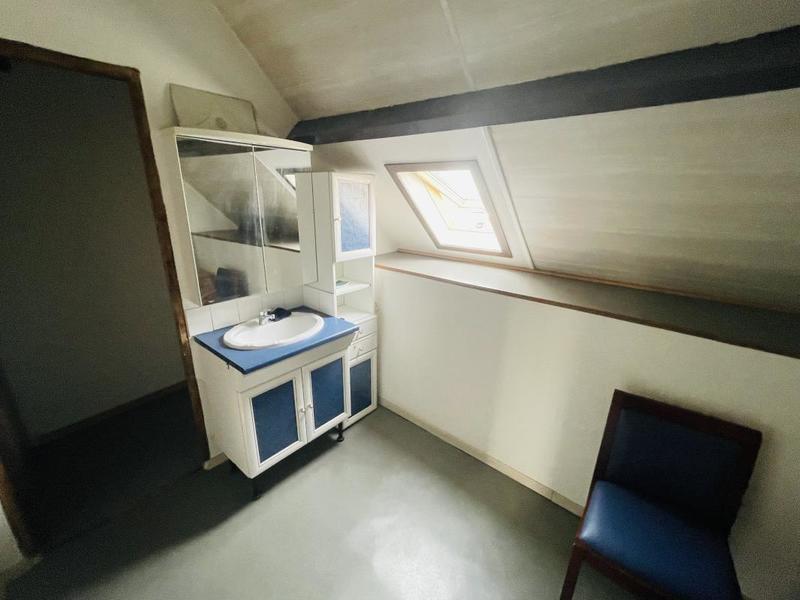 Maison - 197 m² - 12 pièces