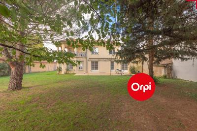 Maison - 163 m² - 5 pièces