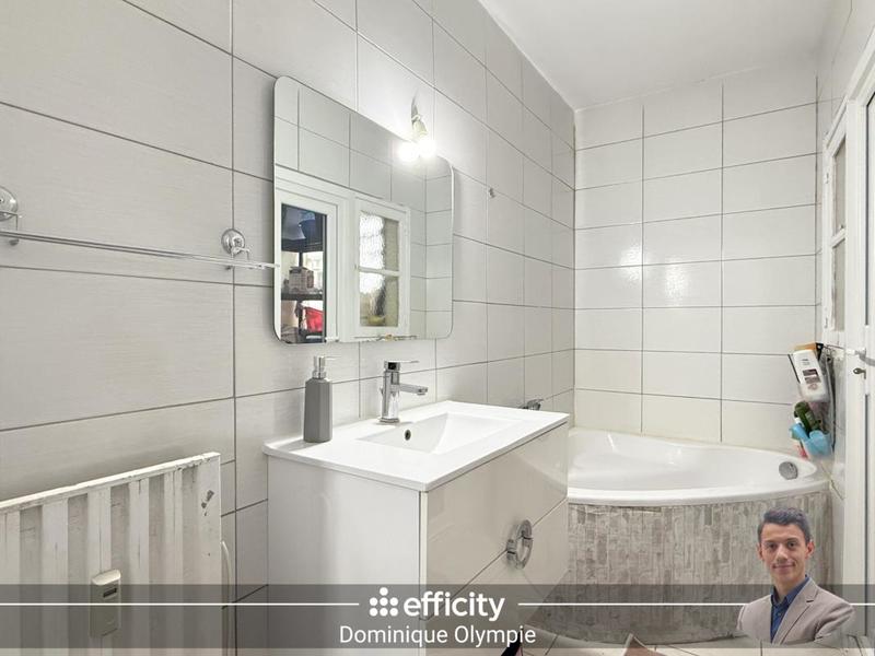 Appartement - 80 m² - 5 pièces