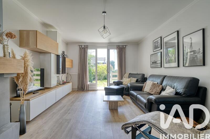 Maison - 177 m² - 7 pièces