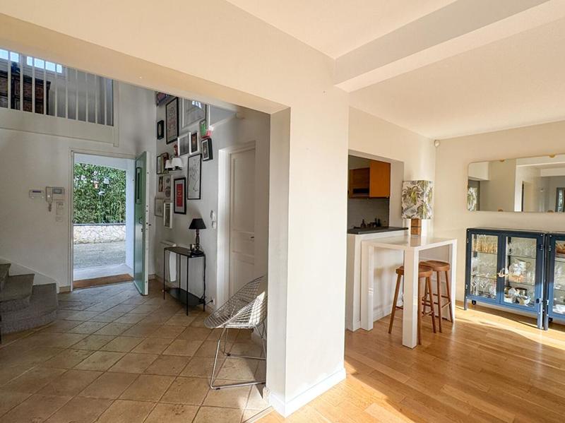 Maison - 190 m² - 8 pièces