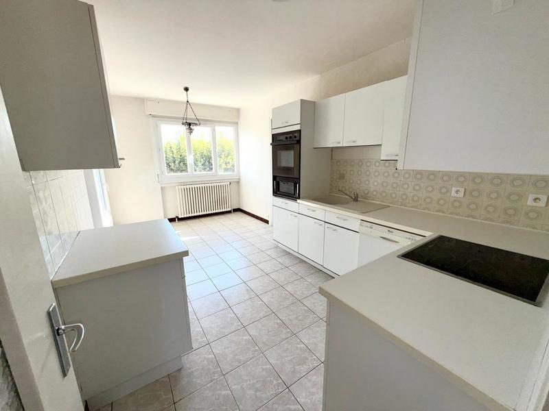 Appartement - 100 m² - 4 pièces