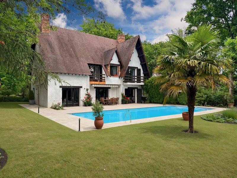 Maison en pierre - 300 m² - 10 pièces