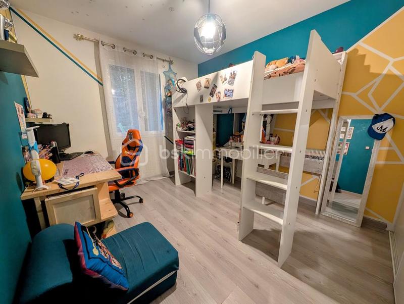 Pavillon - 100 m² - 5 pièces