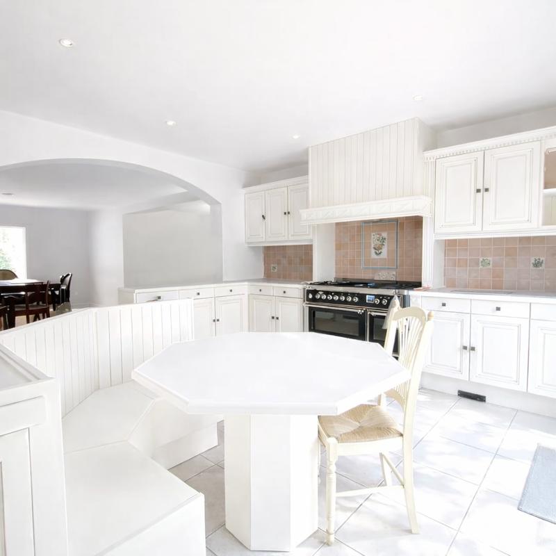 Maison - 187 m² - 8 pièces