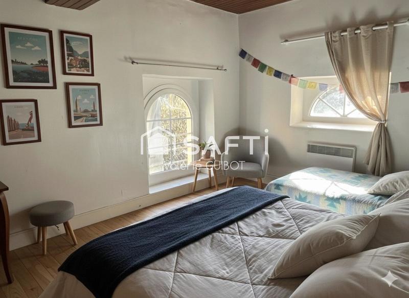 Maison - 700 m² - 20 pièces