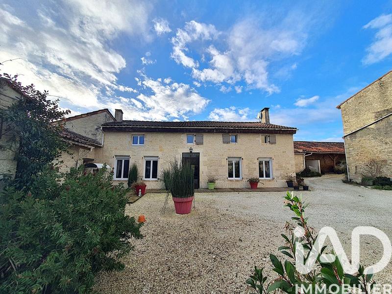 Maison - 250 m² - 7 pièces