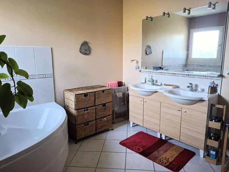 Maison - 130 m² - 4 pièces