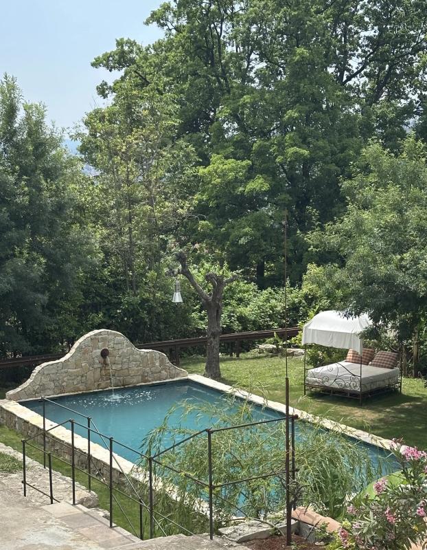 Villa - 230 m² - 10 pièces