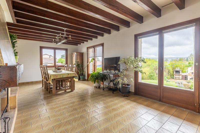 Maison - 160 m² - 5 pièces